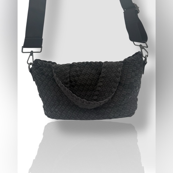 HAUTE SHORE Handbags - Haute Shore Woven Small Tote Purse Bag Crossbody Top Handle Geometric‎ Black